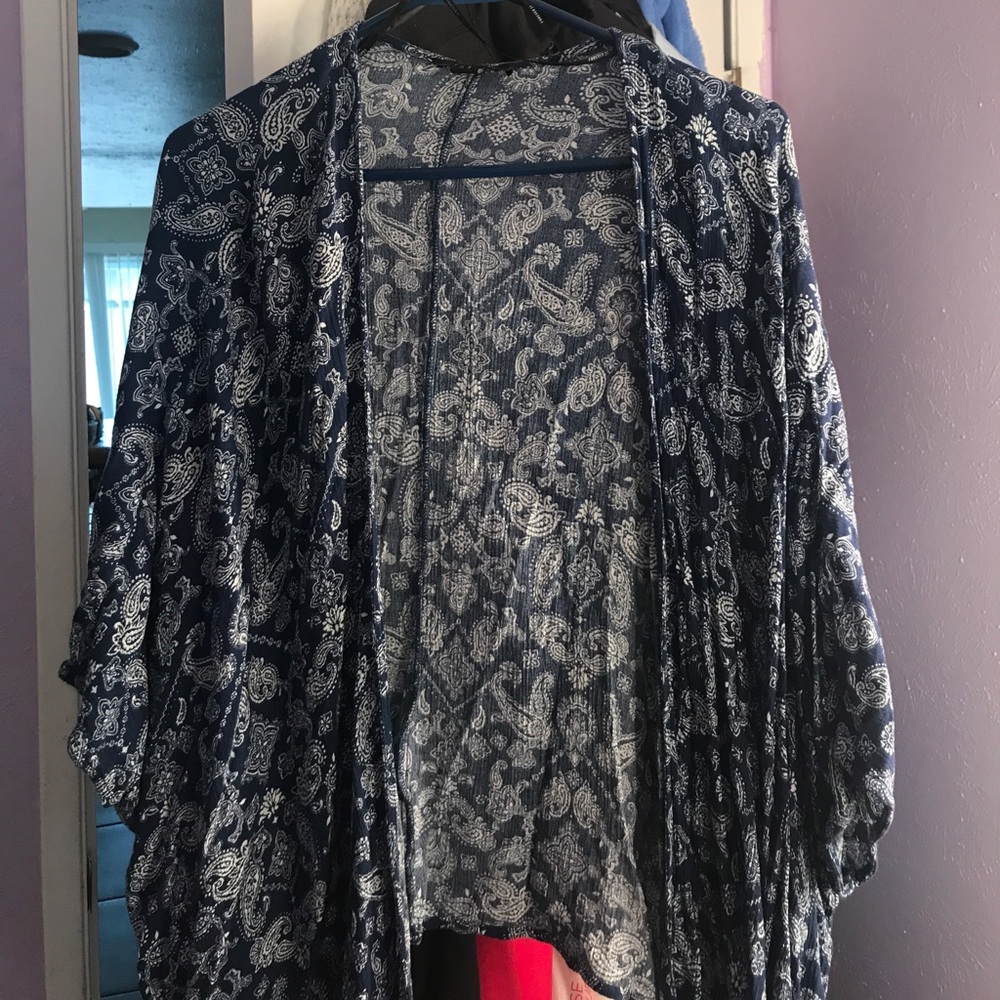 Forever 21 cardigan size Medium