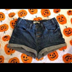Levi’s denim shorts