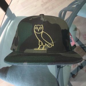 Ovo drake hat Canada and USA hat.