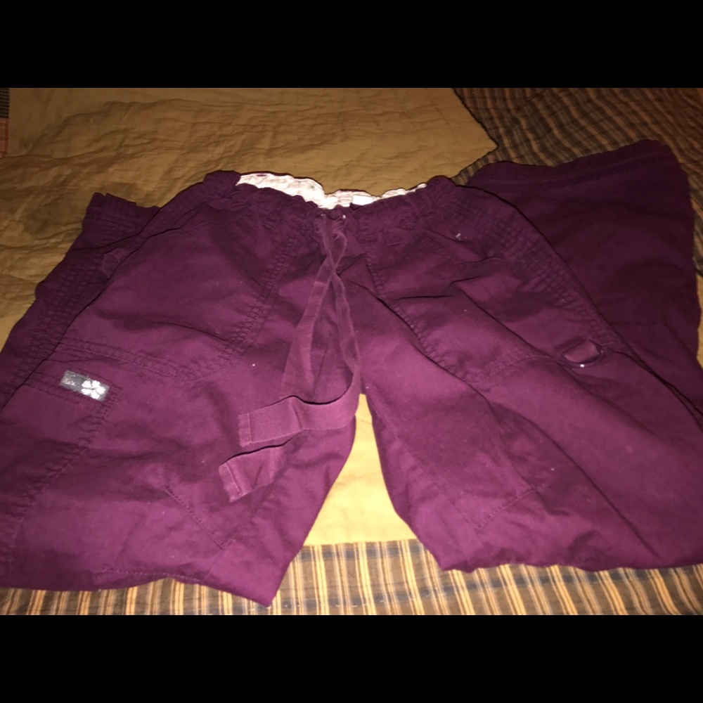 —SOLD— Kio scrub pants XS