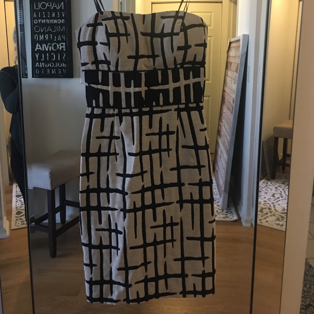 MAX & CLEO SIZE XS STRAPLESS DRESS