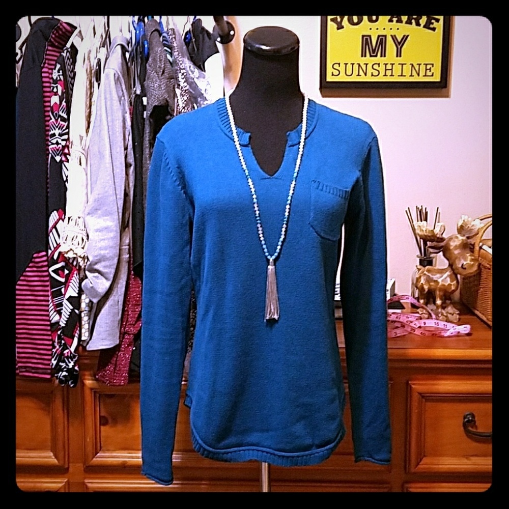 Natural Reflections V Neck Knit Sweater