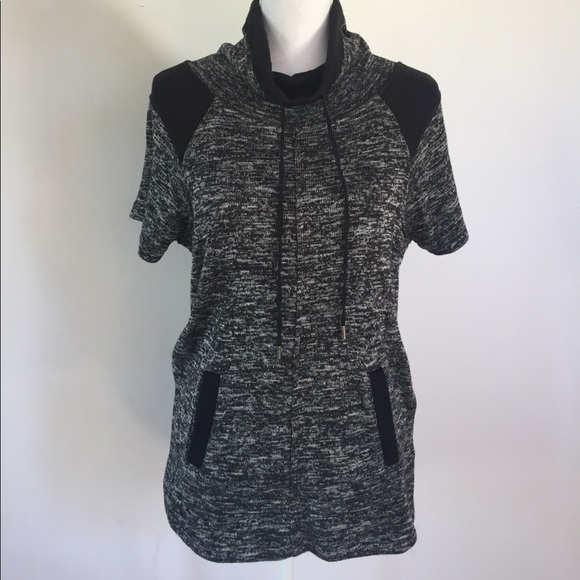 Two by Vince Camuto Tops - Two by Vince Camuto Gray/Black Top, S