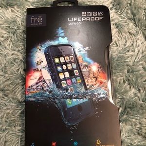 Life proof iPhone case for 5s