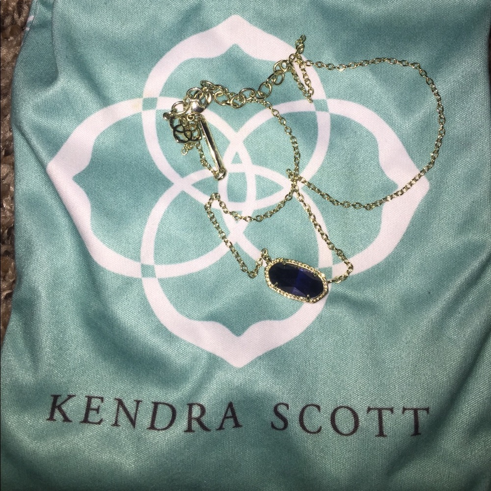 Kendra Scott navy cats eye Elise necklace!