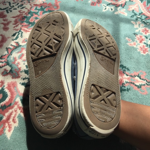 Navy low top converse - Picture 4 of 4