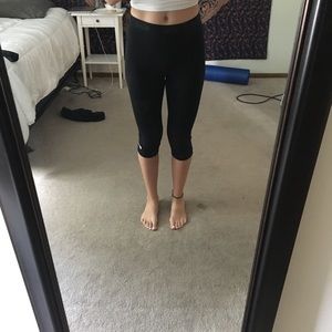 Nike Crop Black Leggings