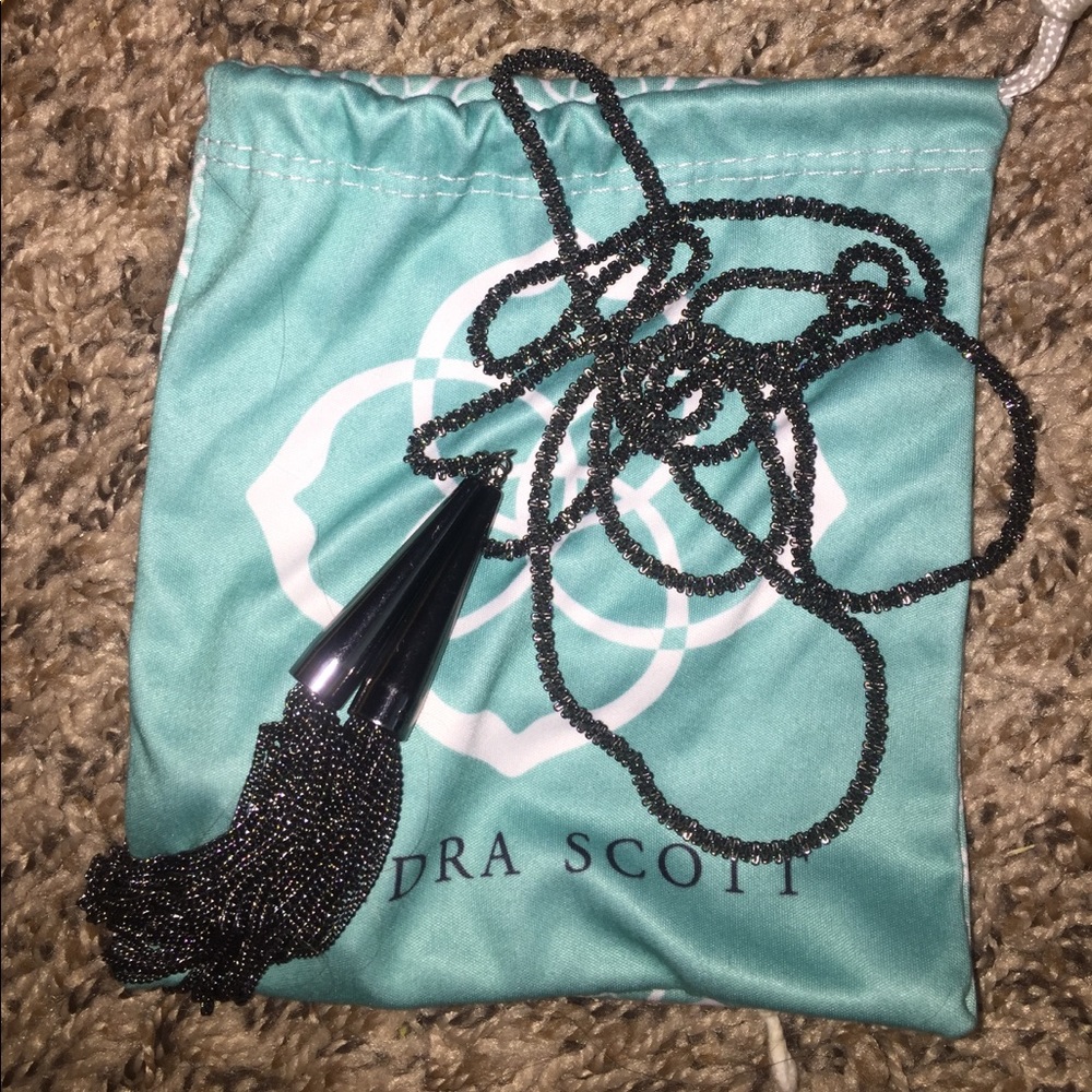 Kendra Scott gunmetal Phara necklace
