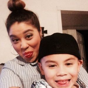 Meet your Posher, Dinorah