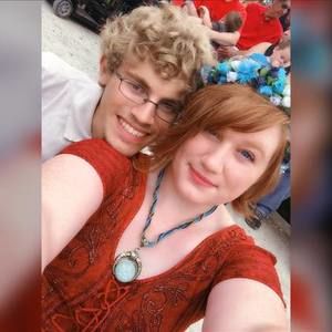 Meet your Posher, Caitlin