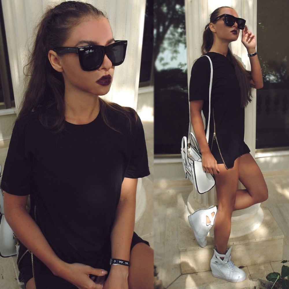 Oversized Black Wayfarer Sunglasses