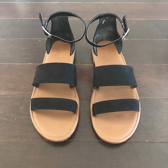 Forever 21 Shoes - Forever 21 black suede sandals
