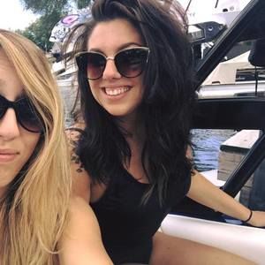 Meet your Posher, Nicole