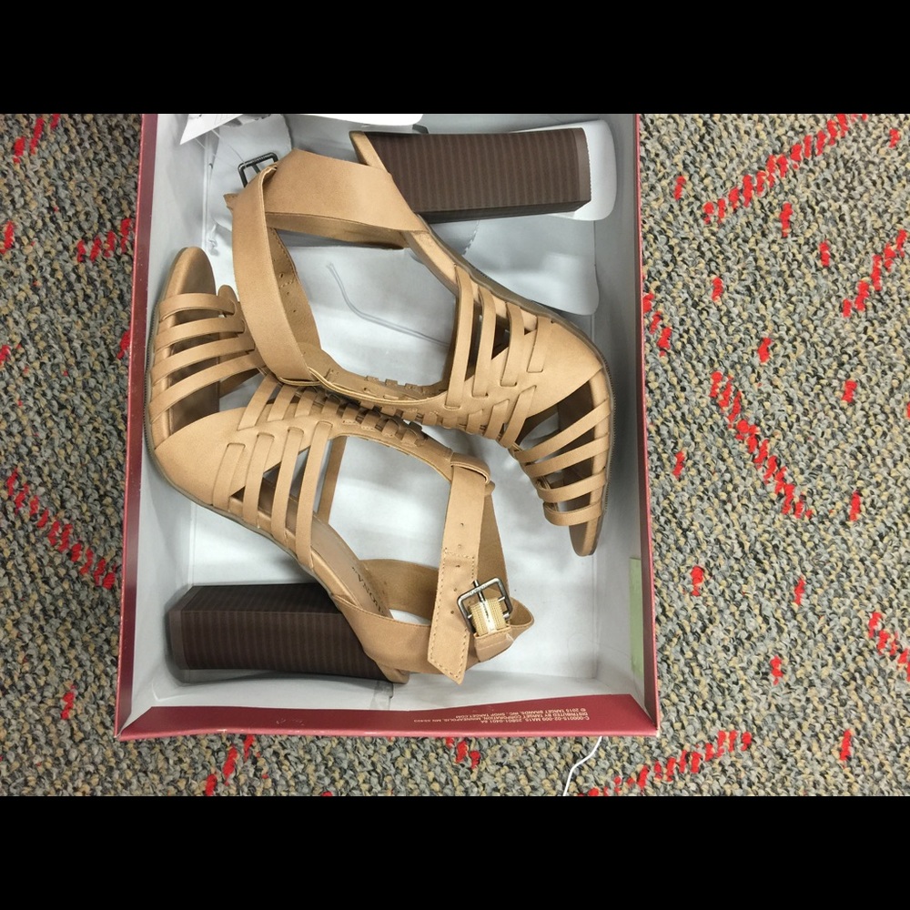 Tan sandals!