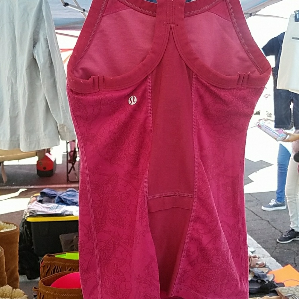 Lululemon sport shirt