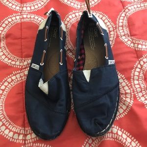 Toms boat shoes