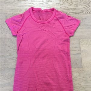 Swiftly Tech Short Sleeve