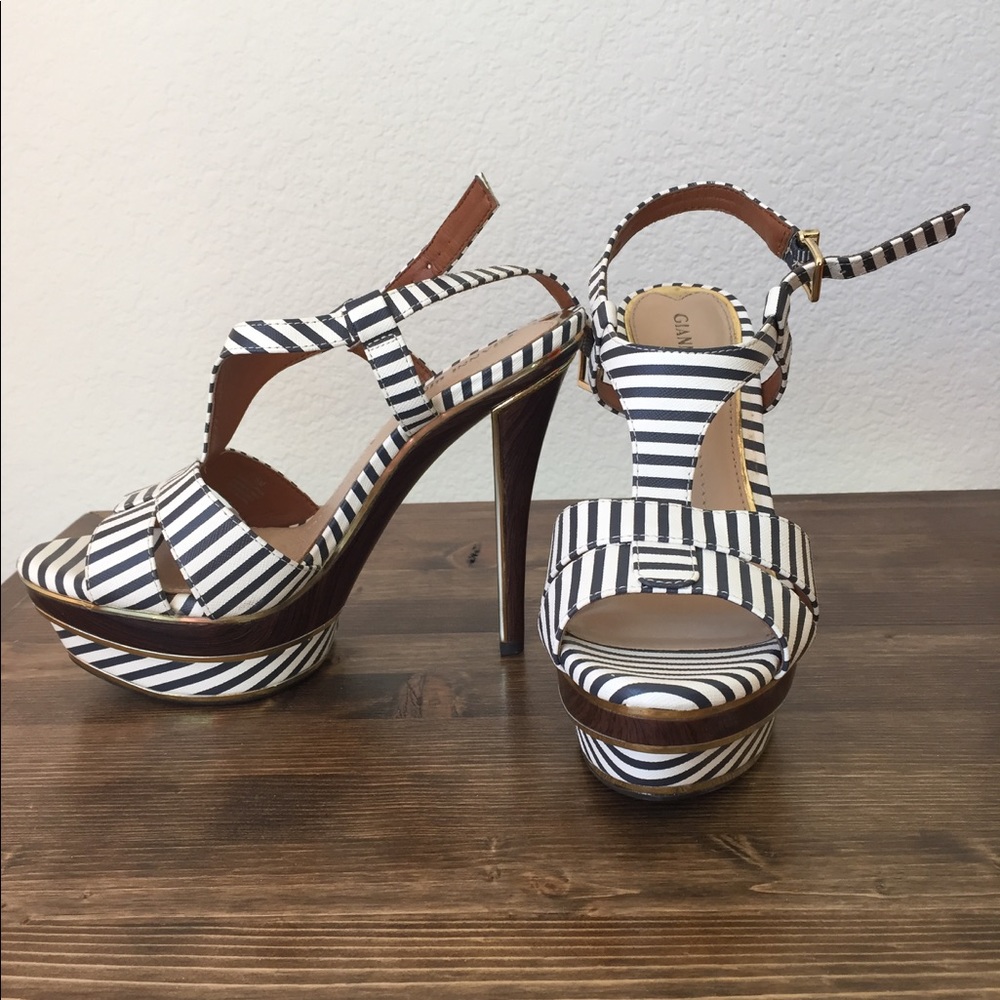 Gianni Bini platform heels size 7.5