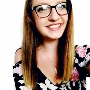 Meet your Posher, Claire