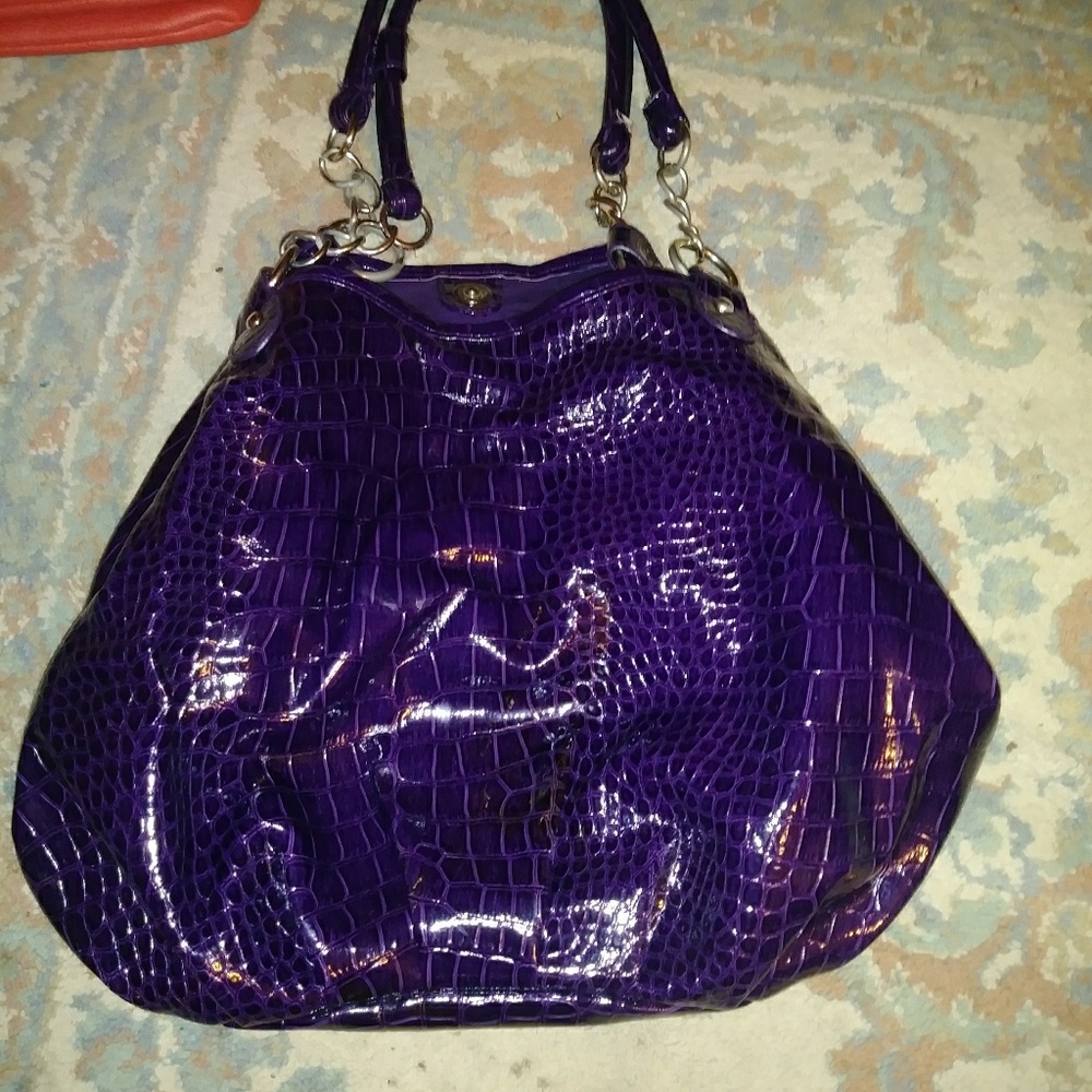 Purple purse