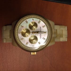 Michael Kors beige ladies watch