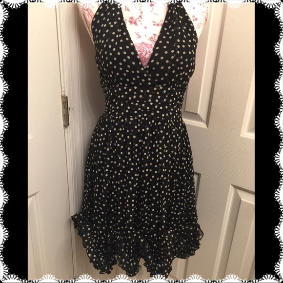 Twentyone Dresses & Skirts - Sexy, Sassy Cocktail Dress by Twentyone