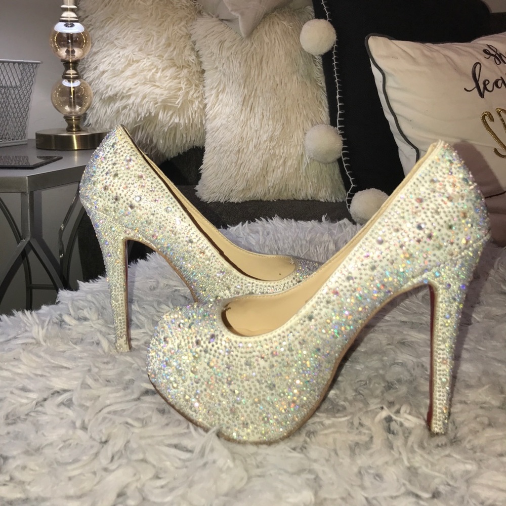 White/Silver Sparkle Heels! Size 7