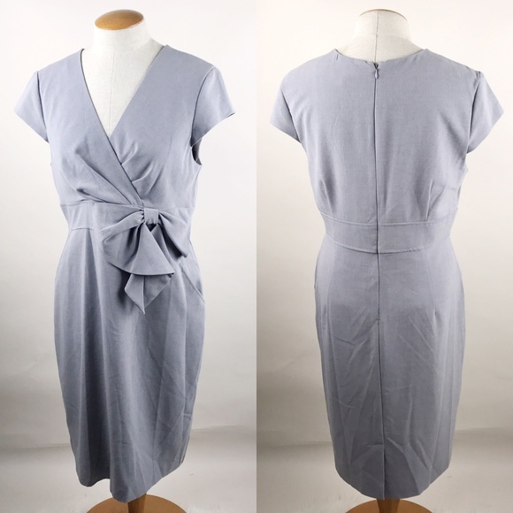 Sandra Darren Dresses & Skirts - Sandra Darren Gray Cap Sleeve Bow Dress