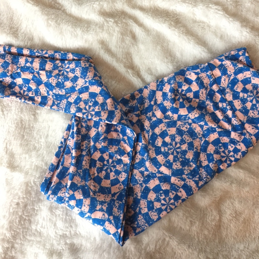 Sweet Circle Lularoe OS Leggings