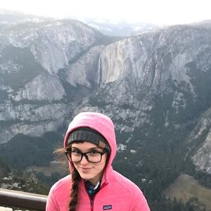 Meet your Posher, Lacey