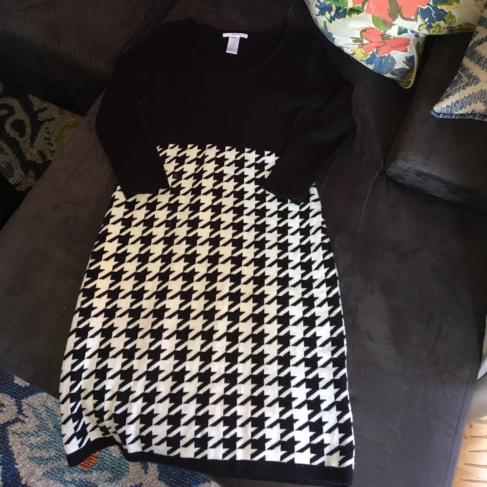 Houndstooth sweater dress