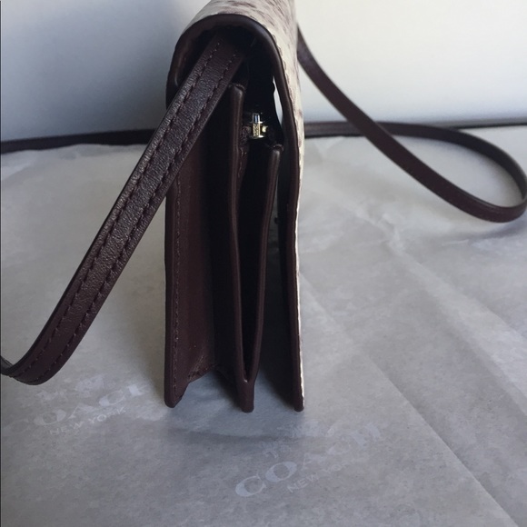 Coach crossbody - Picture 2 of 6