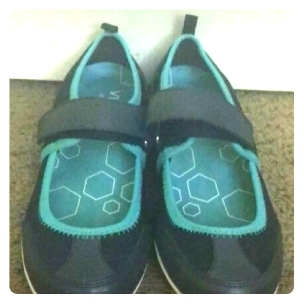 Vionic shoes