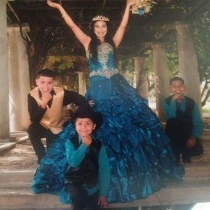 Meet your Posher, Beatriz