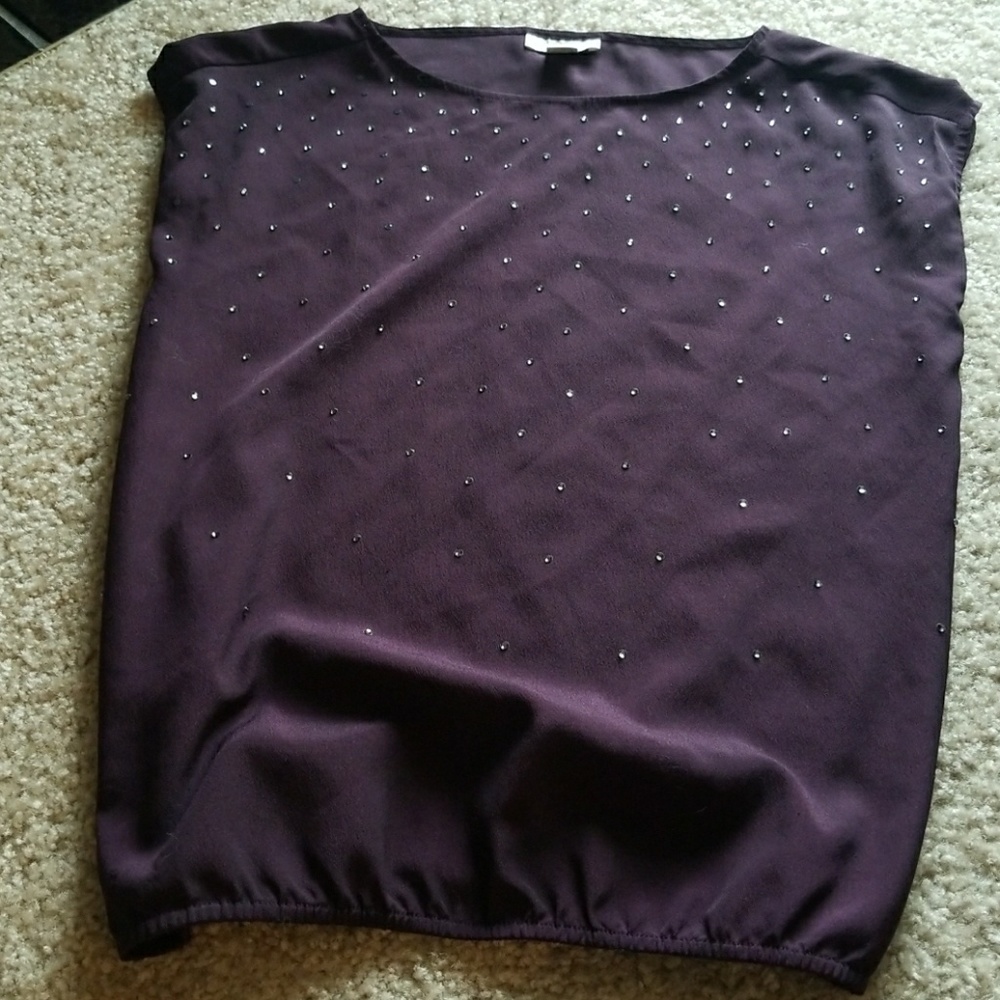Top - Picture 2 of 2