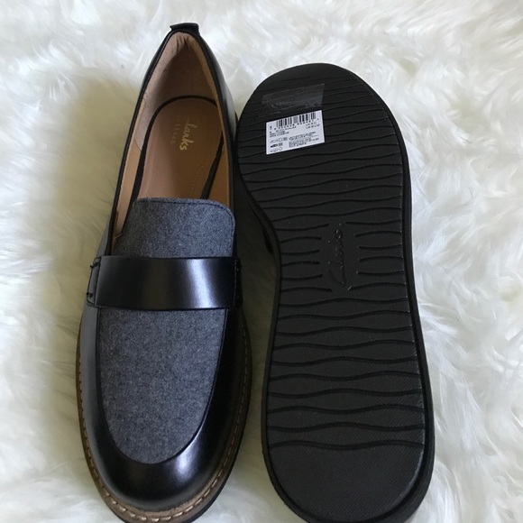 Clarks flat - Picture 2 of 5