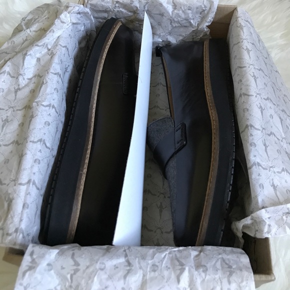 Clarks flat - Picture 4 of 5