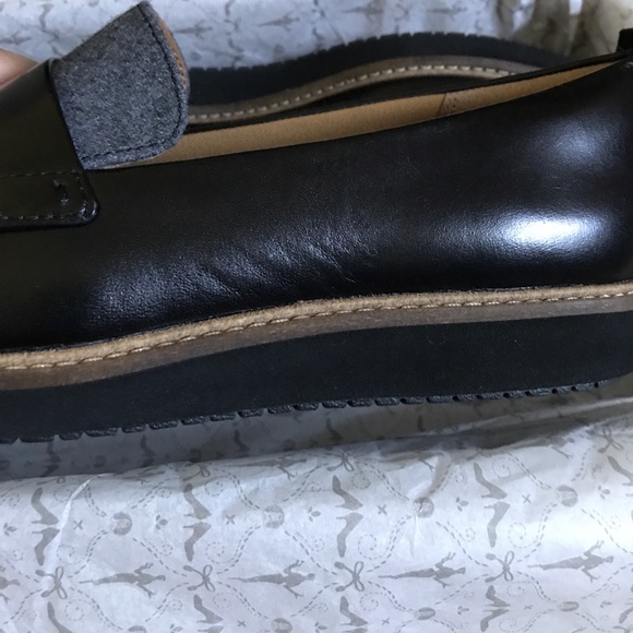 Clarks flat - Picture 5 of 5