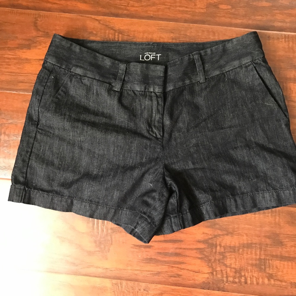 Ann Taylor Loft Jean denim shorts 4 S