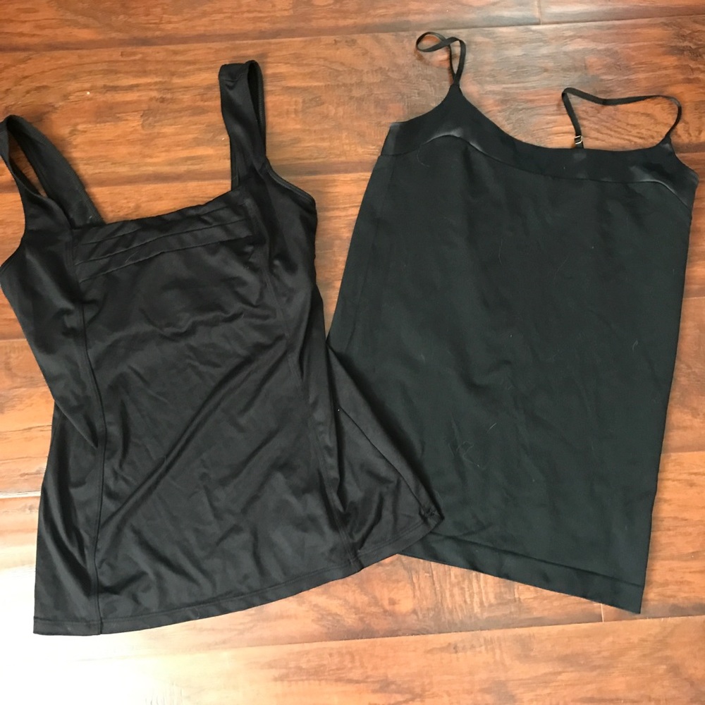 Banana Republic bundle of tank tops M