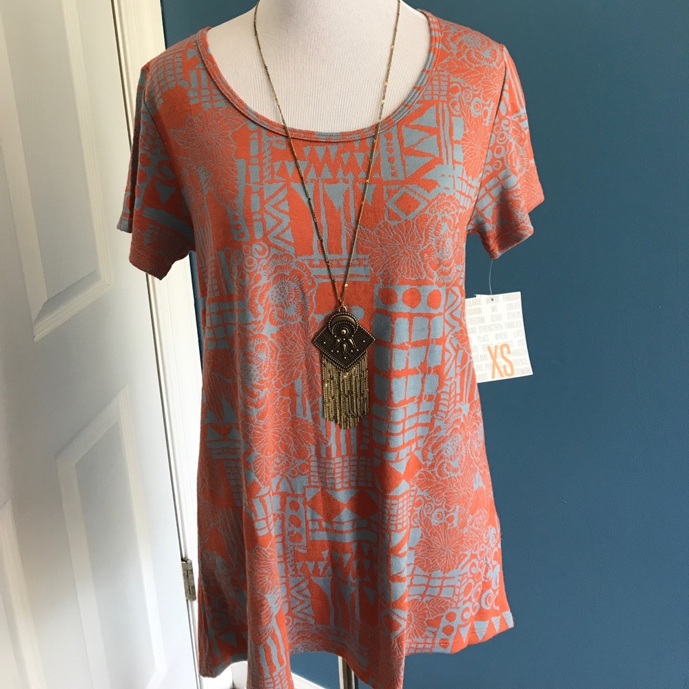 LuLaRoe classic T