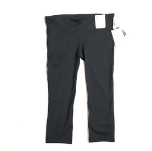 Gap Fit Gfast Capri Exercise Workout Yoga Pants