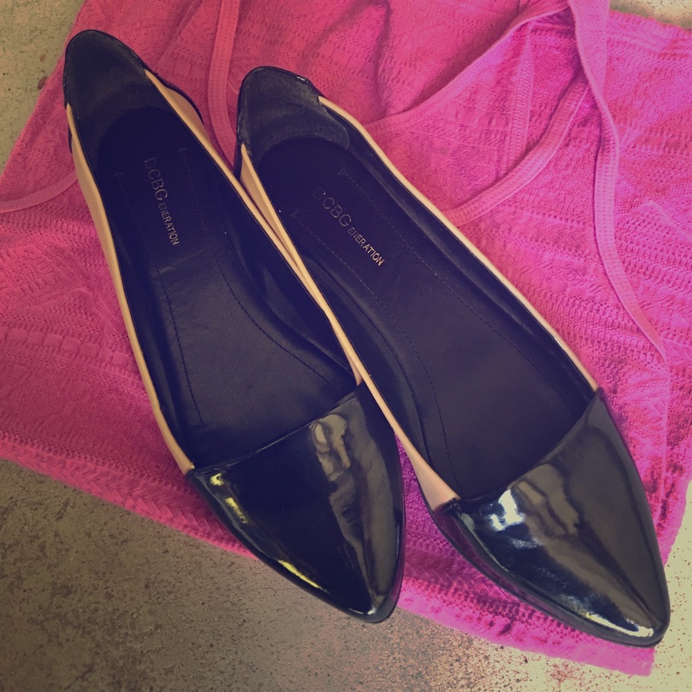 Bcbg flats