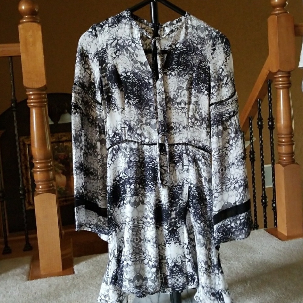 Parker gorgeous mini dress BRAND NEW