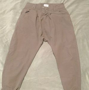 European brand, MOTIVI, capris