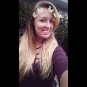 Meet your Posher, Alicia