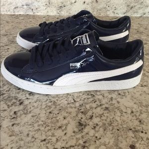 Navy Puma Sneakers