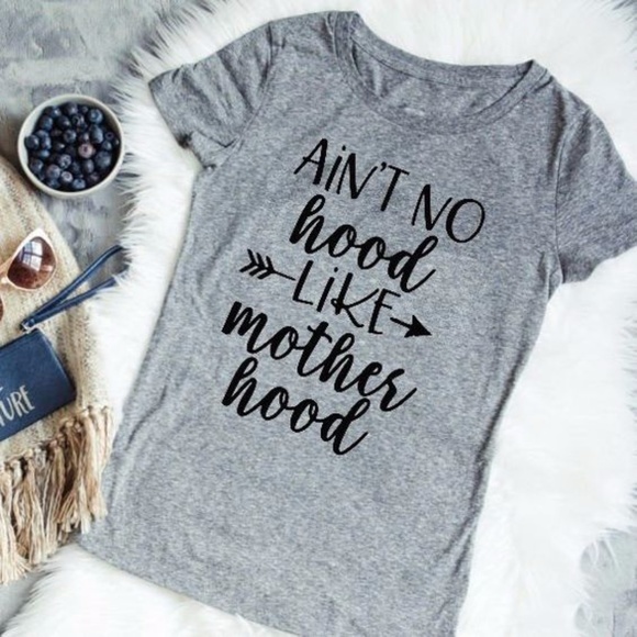Ain't No Hood Like Mother Hood T-Shirt - Picture 4 of 4