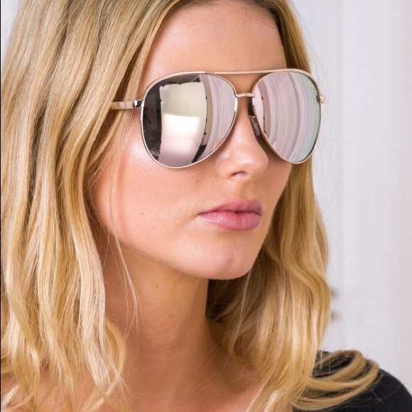 Quay Australia Accessories - Quay Australia Vivienne Sunglasses