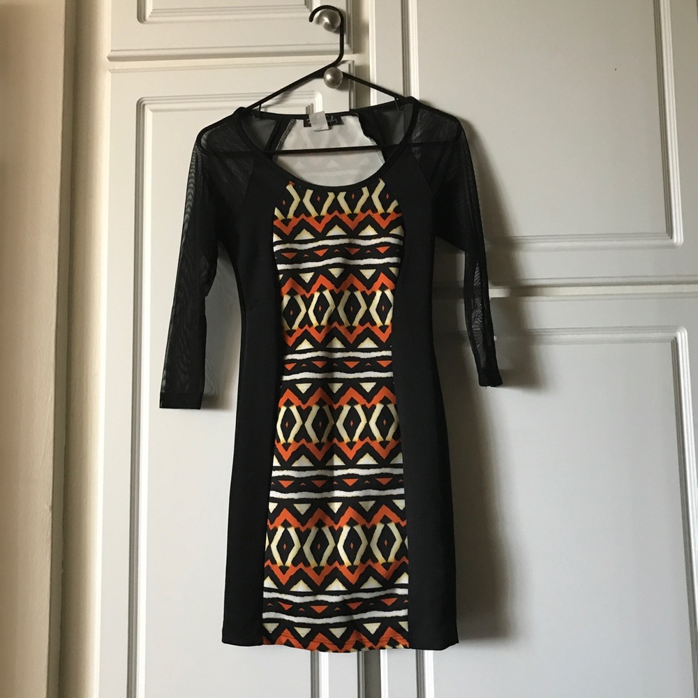 Close-fitting dress